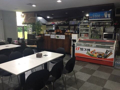 매점 (담배·식음료 판매)
